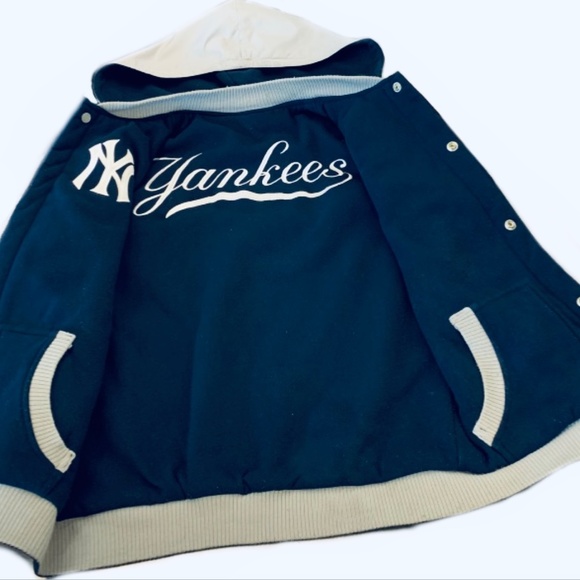 Official Vintage Yankee Reversable Jersey Jacket - Picture 3 of 4